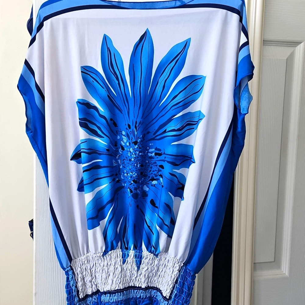 White & Blue Flower Top